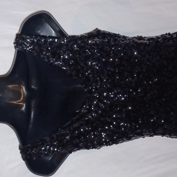 Pretty Guide Stretch black sequin mini dress, lined - Picture 3 of 7